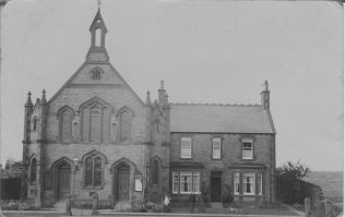 Aspatria PM Chapel and Manse. The people in front of the manse are Rev Edward Evans and his family. | Supplied by Judith Rogers from the postcard collection of Rev. Alexander McDonald - August 2021