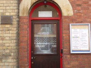 9 Northampton, Kettering Road, PM Chapel,notice board and plaque at school entrance, 10.07.2019 Notice-board and plaque at school entrance | G.W. Oxley