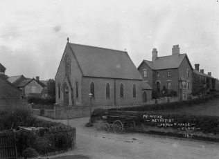 Clun PM Chapel and Manse in the early 1900s | Wiki