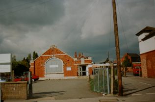 New Ollerton Primitive Methodist chapel New Ollerton Primitive Methodist chapel | Keith Guyler 1995