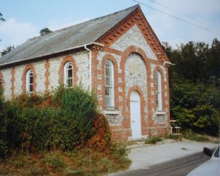 Longstock Primitive Methodist chapel Longstock Primitive Methodist chapel | Keith Guyler 1990