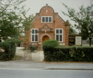 Burghfield Common Primitive Methodist chapel Burghfield Common Primitive Methodist chapel | Keith Guyler 1989
