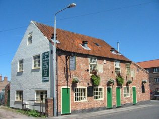 the first PM chapel in Nottinghamshire, now the Horse and Plough | Val Henstock