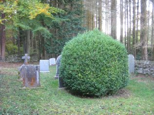 Graveyard of Deepdale Primitive Methodist Chapel | E & R Pearce October 2016