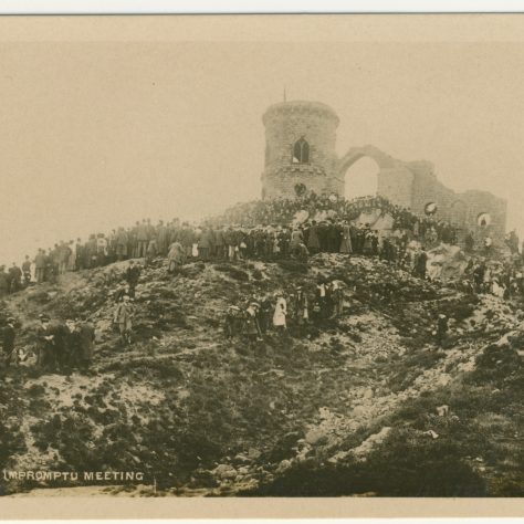Impromptu camp meeting at Mow Cop | Englesea Brook Museum picture and postcard collection