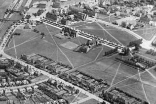 Another view of the chapel in 1925 | Britain From Above