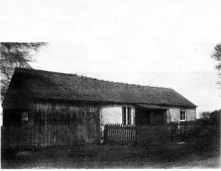 Photo No.1This is the original chapel. Date unknown.The wooden structure to the left was used by the Home Guard during WW2 | By kind permission of Sarah&Tony Garrett