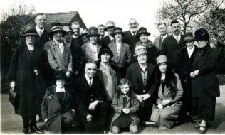 A group of visitors from George Street Worcester outside Wadborough PM Chapel late 1920's | Mildred Beck